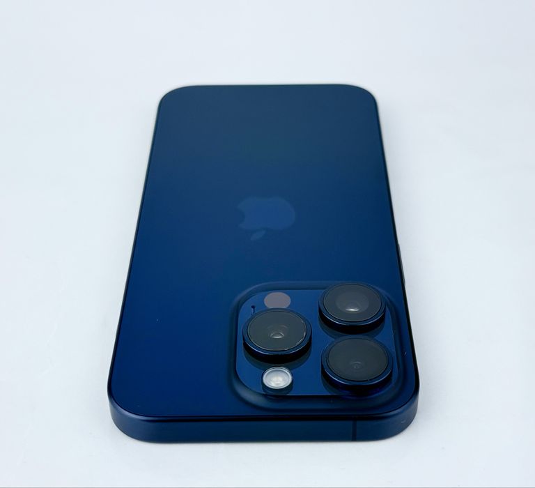 Apple iPhone 15 Pro 128GB Blue Отличен