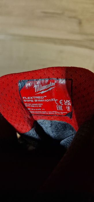 Ghete de protecție Milwaukee Flextred S1PS cu Boa