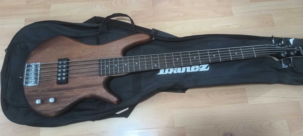 Chitara bass Ibanez 5 corzi stare perfecta NOU