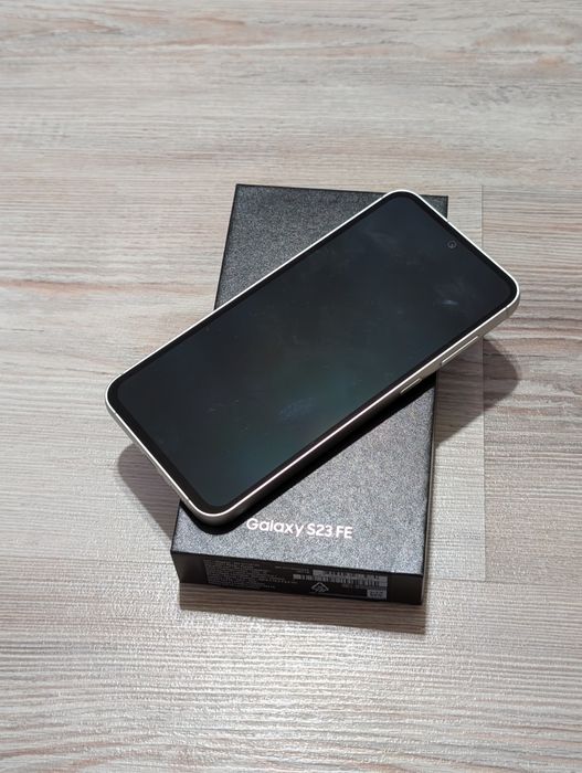 Samsung S23 FE 256 gb Ram 8 5G EAC