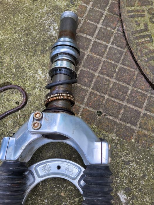 Furca 26  marzocchi xc 700 si fixa