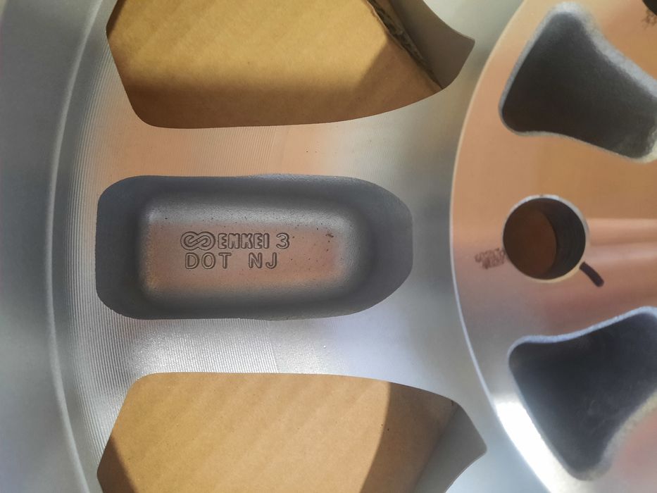 Комплект новых дисков