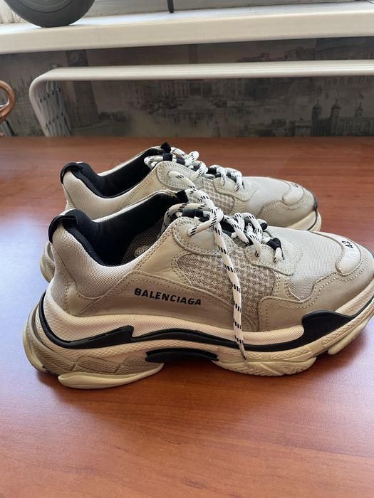 Balenciaga triple S