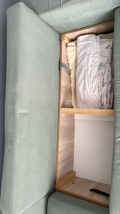 Продам диван угловой