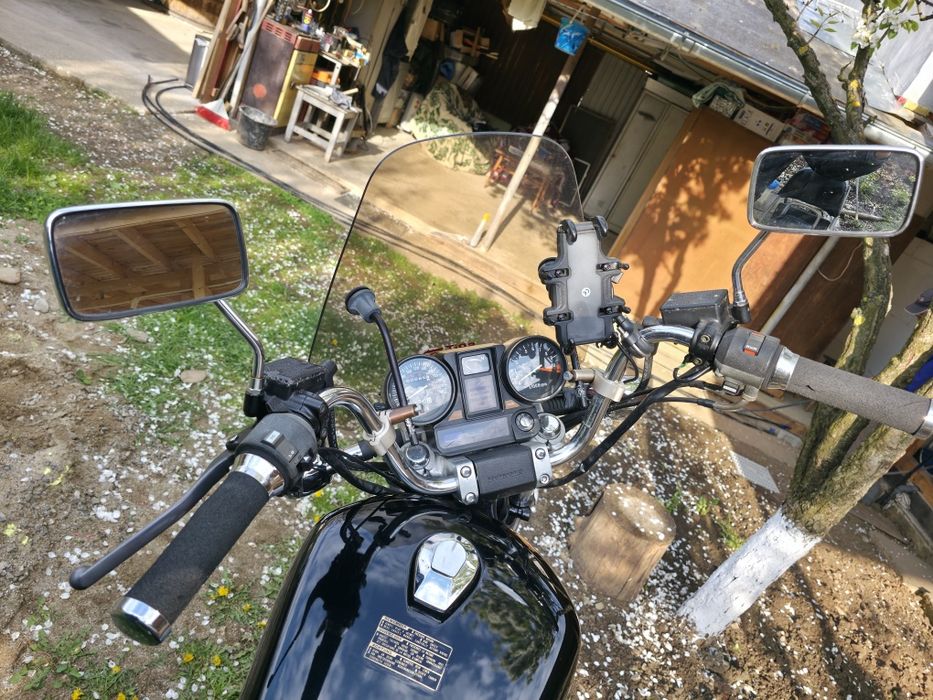 Honda Magna V45 (1984) – Import Canada – Un Muscle-Cruiser Autentic