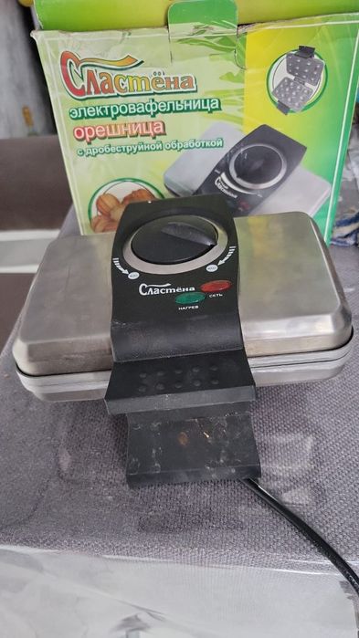 Мультипекарь, вафельница, орешницаа