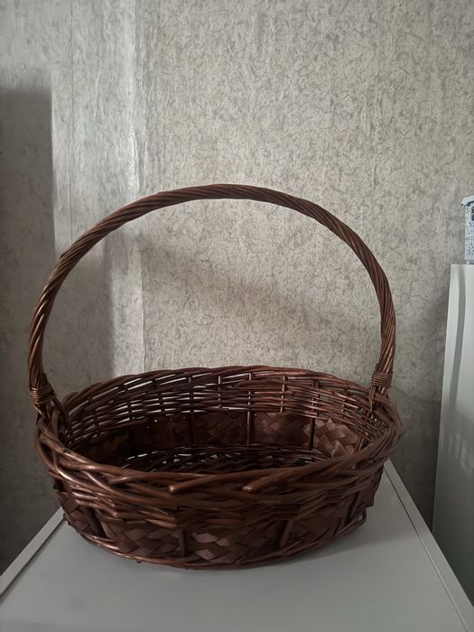 Корзина плетеная