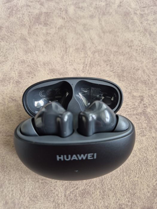 Безжични слушалки Huawei Free Buds 6i