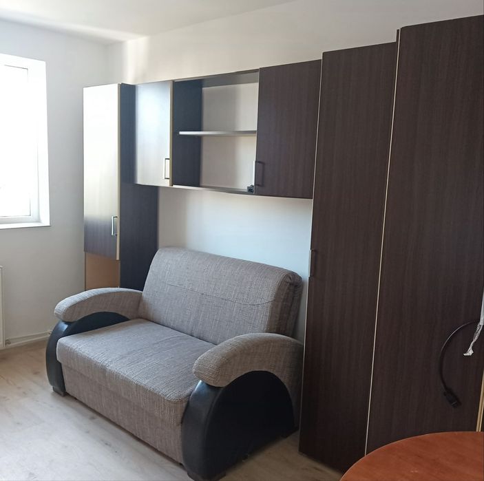 Închiriez garsoniera confort 3
