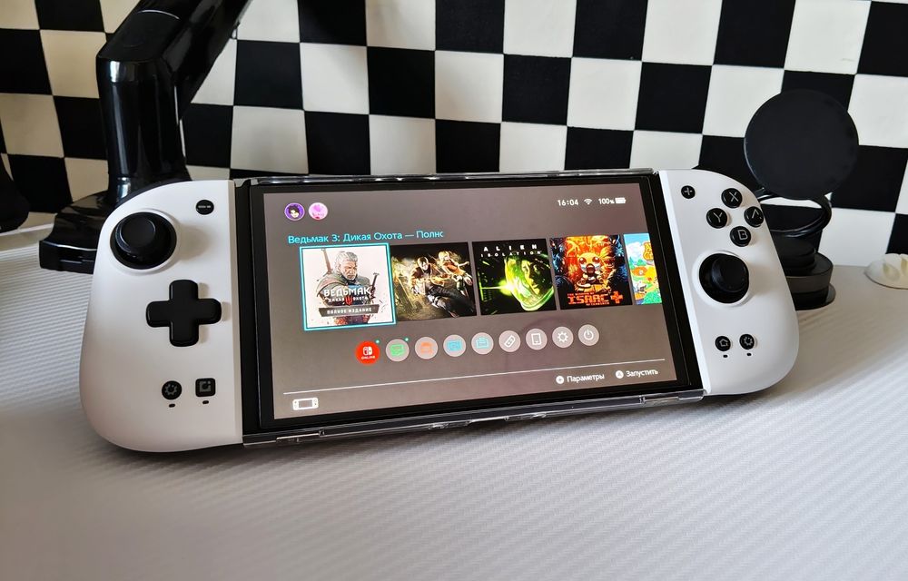 Nintendo Switch OLED + Чип Picofly + Mobapad M6 HD + 8BitDo Adapter 2