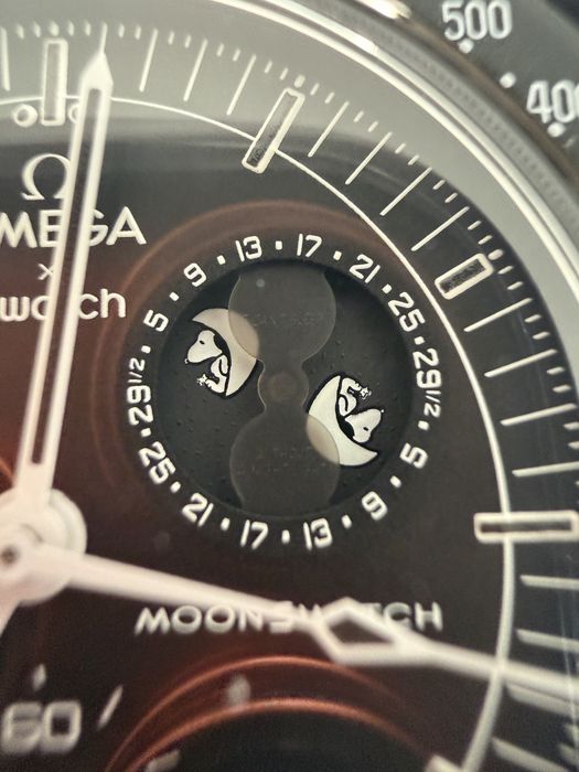 Swatch & Omega Moonswatch black Snoopy