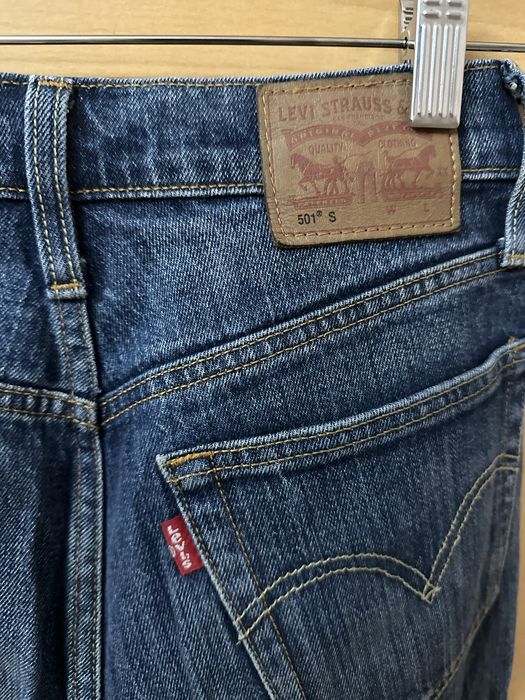 Blugi Levi’s mulati