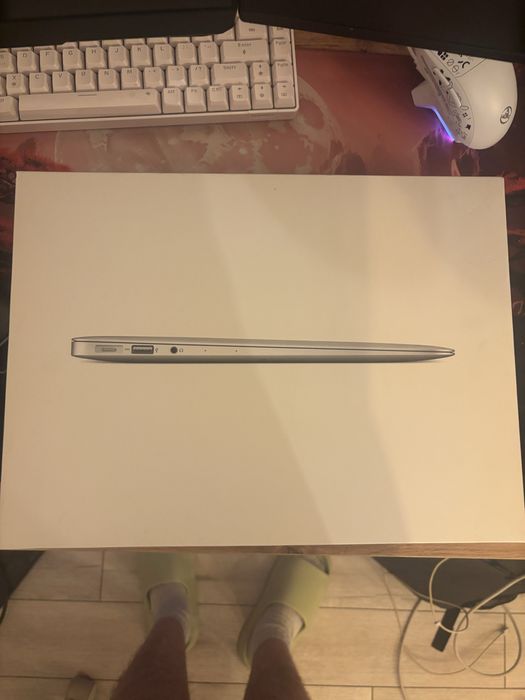 MacBook Air 13inch FullBox