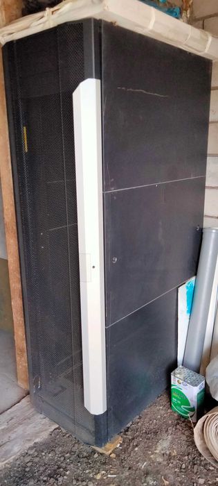 Шкаф серверный продам