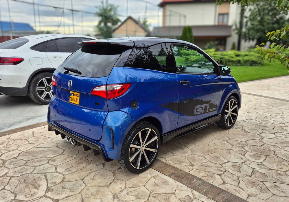 AIXAM Coupe GTI Diesel (16 ani - cat. B1)