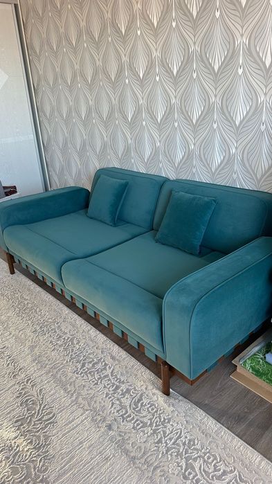 Продается диван премиум-класса в отличном состоянии 2м