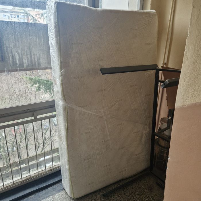 Еднолицев матрак