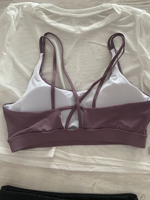 Дамски спортен комплект / клин, бюстие и тениска