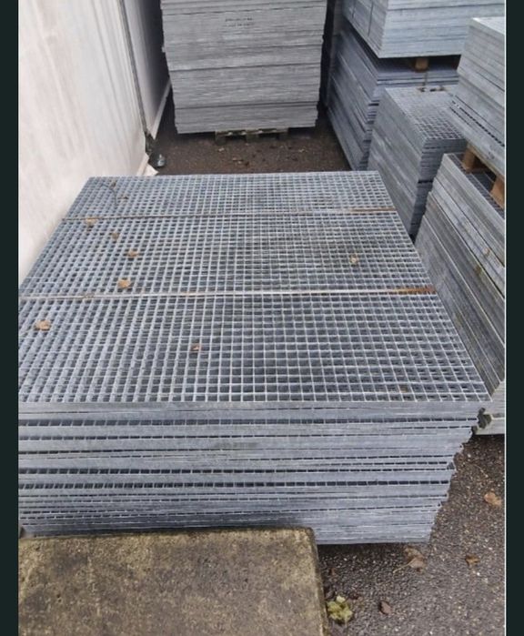 Scări zincate profesionale