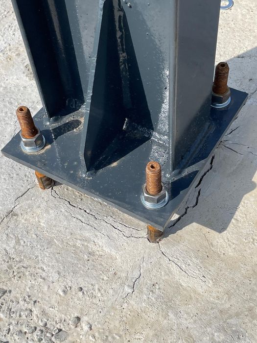 Vand structura metalica pentru hala de 10X20X4, confectionata din urmă