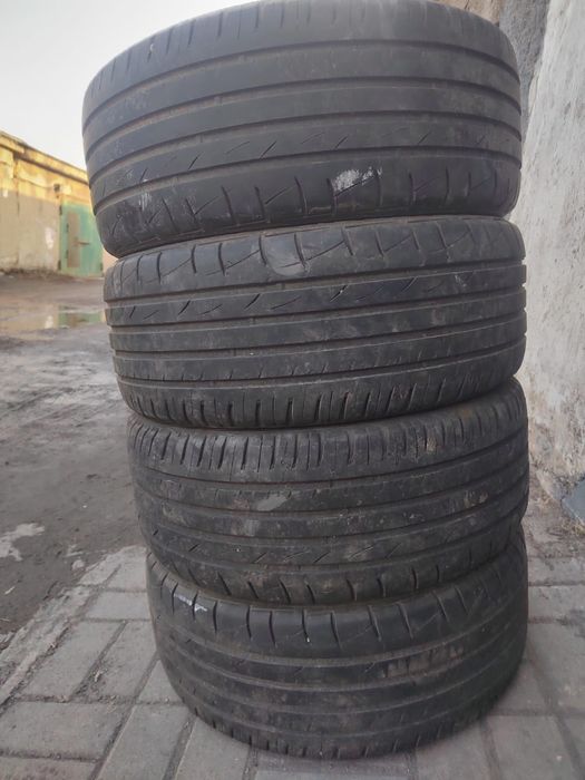 Продам комплект летних шин
