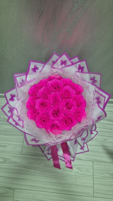 Buchet din 19 trandafiri imperiali luxury