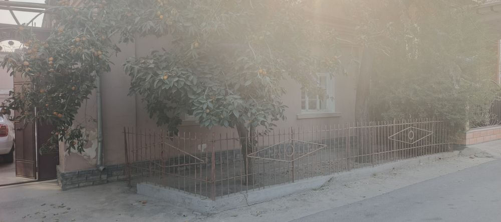 Ховли сотилади Косманвт