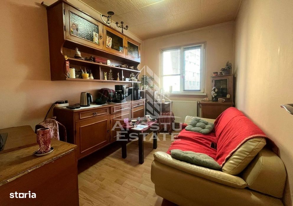 Apartament de vanzare cu 4 camere, centrala proprie, Dacia, Timisoara — fotografia 3