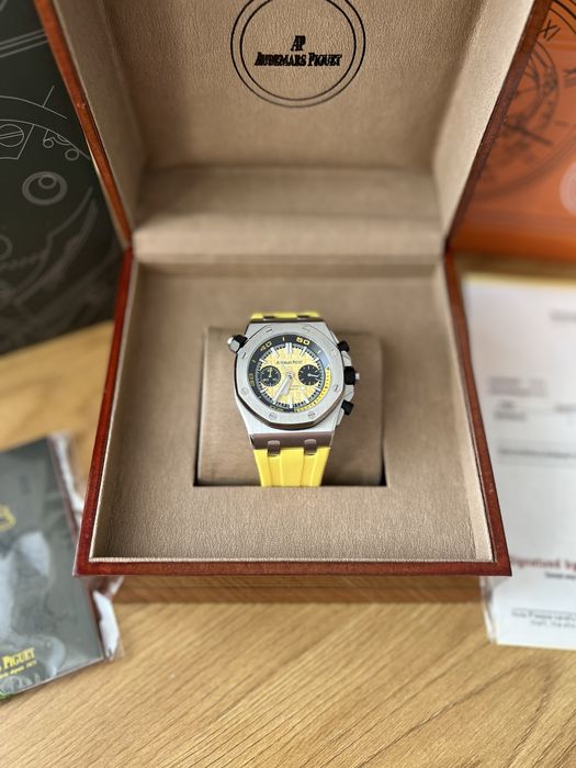 Audemars Piguet Royal Oak Offshore Diver Yellow 42 mm
