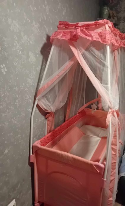 Vand Pătuț bebeluși fetita carusel muzical si saltea interactiva