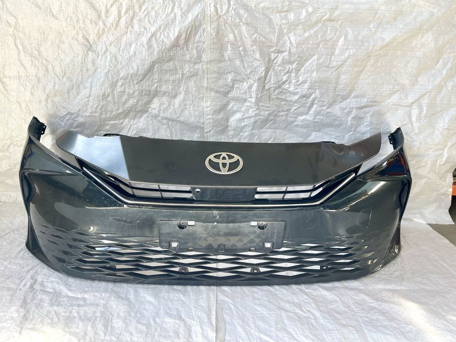 Передний бампер на Camry 80 Камри 80