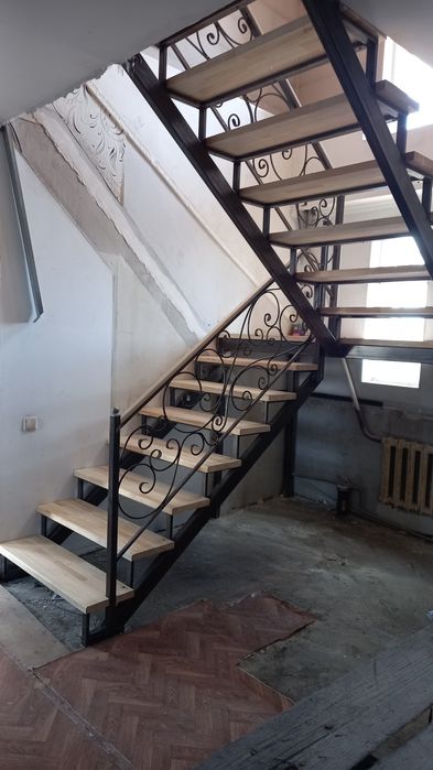 Лесницы услуги Сварщика Проектировка