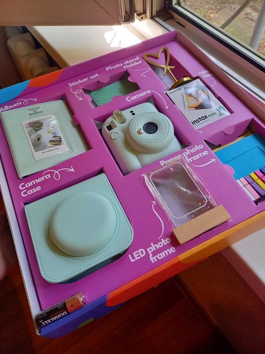 Instax mini 12 подарочный