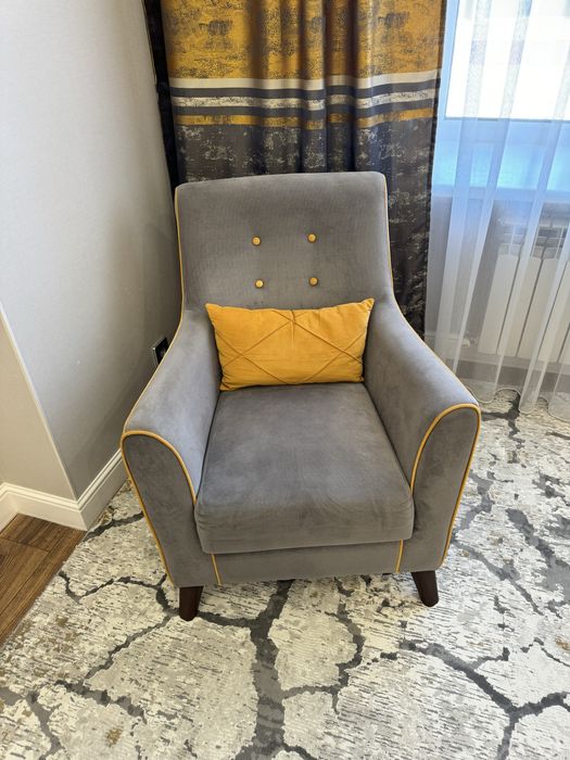 Комплект диван и кресло