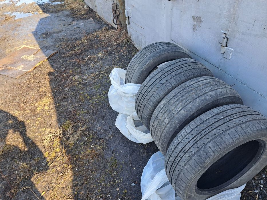 Продам летнюю резину 17