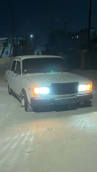 Продам ваз 2107 (карбюратор)