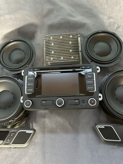 Dynaudio за vw sharan touran seat alhambra  шаран алхамбра туран сеат