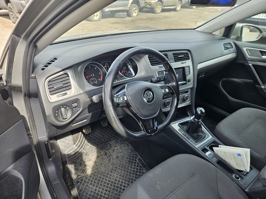Vw Golf 1.6dizel 110ks 2015god - На части