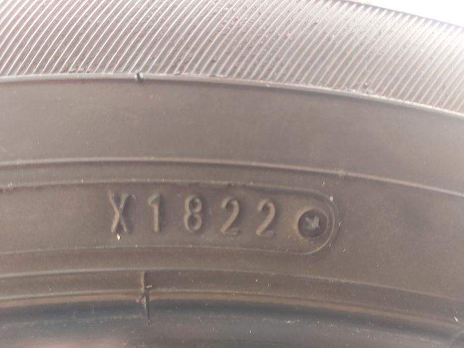 Автомобилни гуми 215 60 17 Dunlop