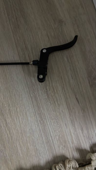 Тормоз для велосипеда и держатель для телефона.