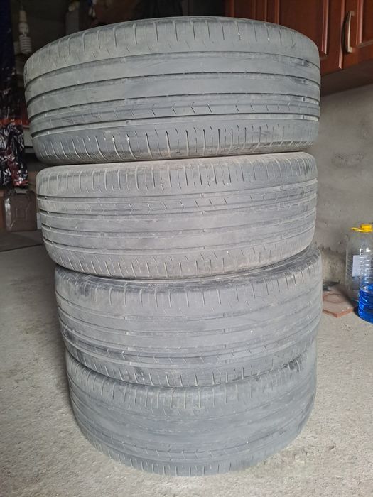 Продам комплект летних шин Continental