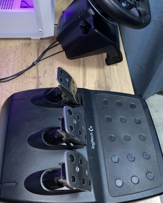 Руль Logitech G29
