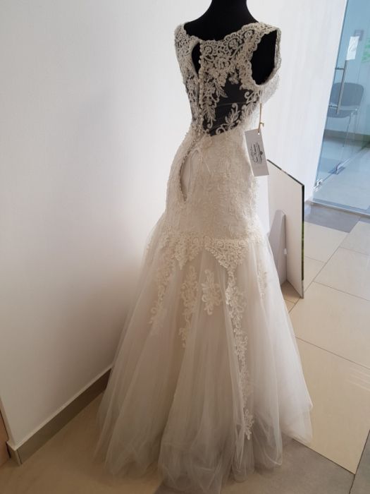 Vand rochie de mireasa D Amore Bridal