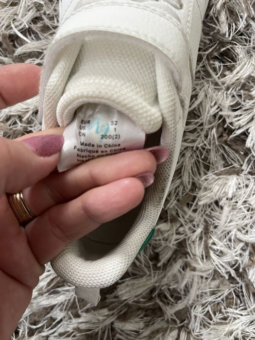 Adidasi albi H&M nr 32