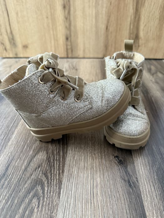 Ghetute fetite nr 23 zara, h&m