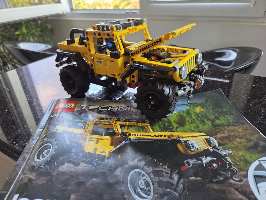 LEGO Technic Jeep Rubicon 42122