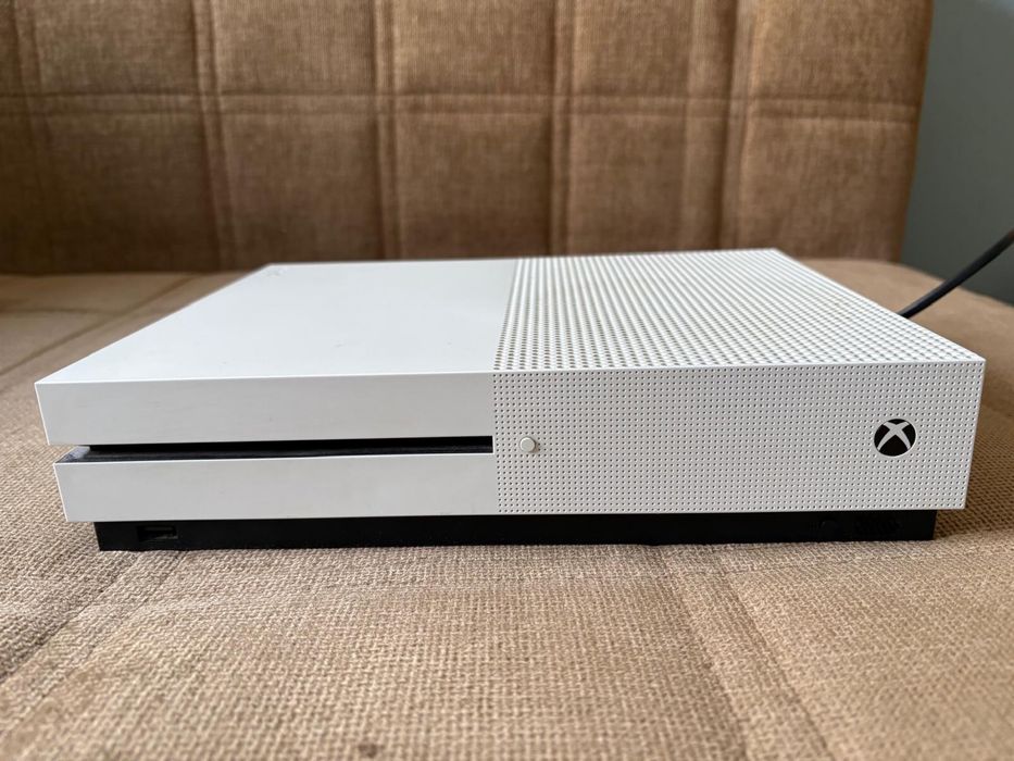 X box one s  1Terra