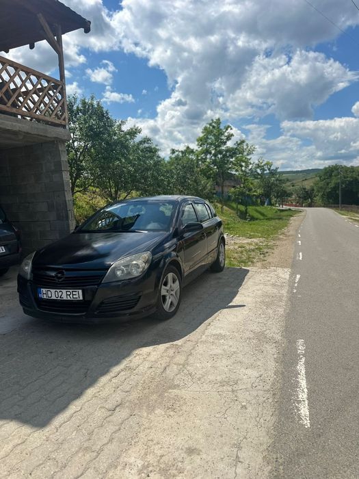 Vând Opel Astra H – 1.9 Diesel – Cutie 6 trepte