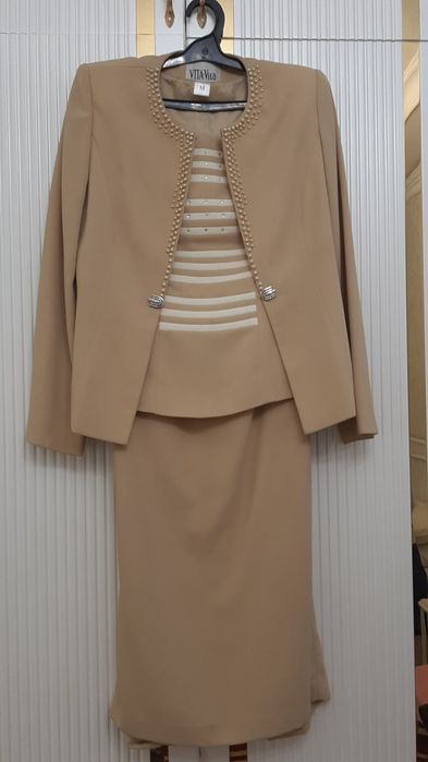 Продаётся платья