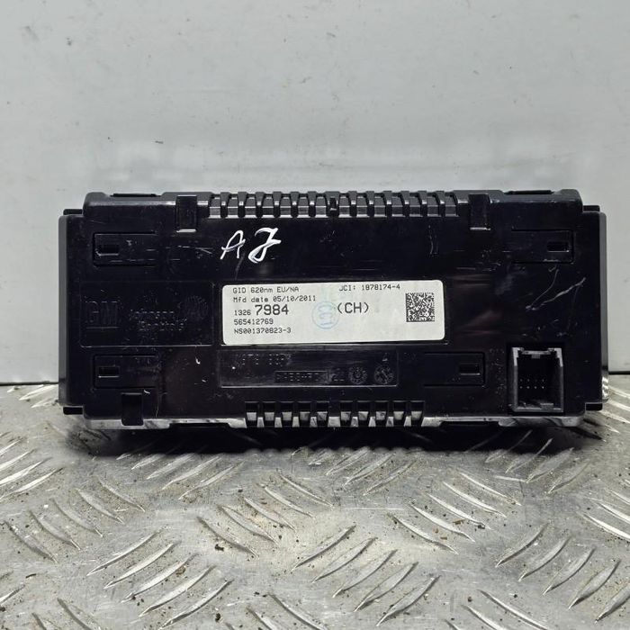 Display afisaj bord Opel Astra J